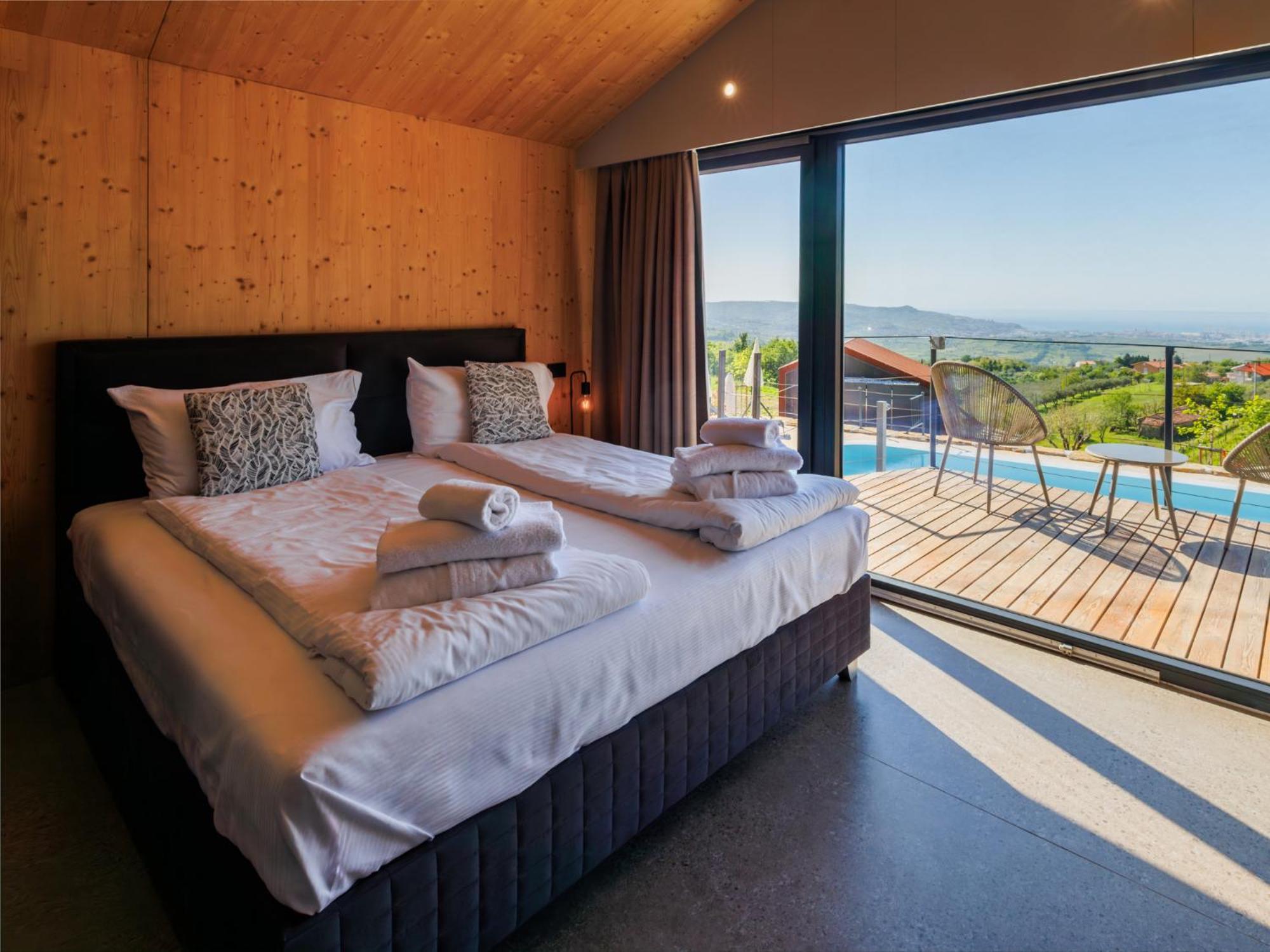 Wine Paradise - Glamping Resort มาเรซิเก ภายนอก รูปภาพ